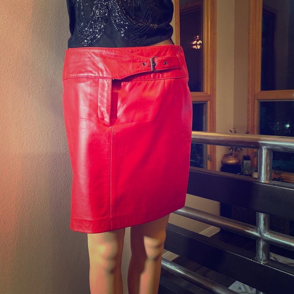 Women’s red leather skirt size 4